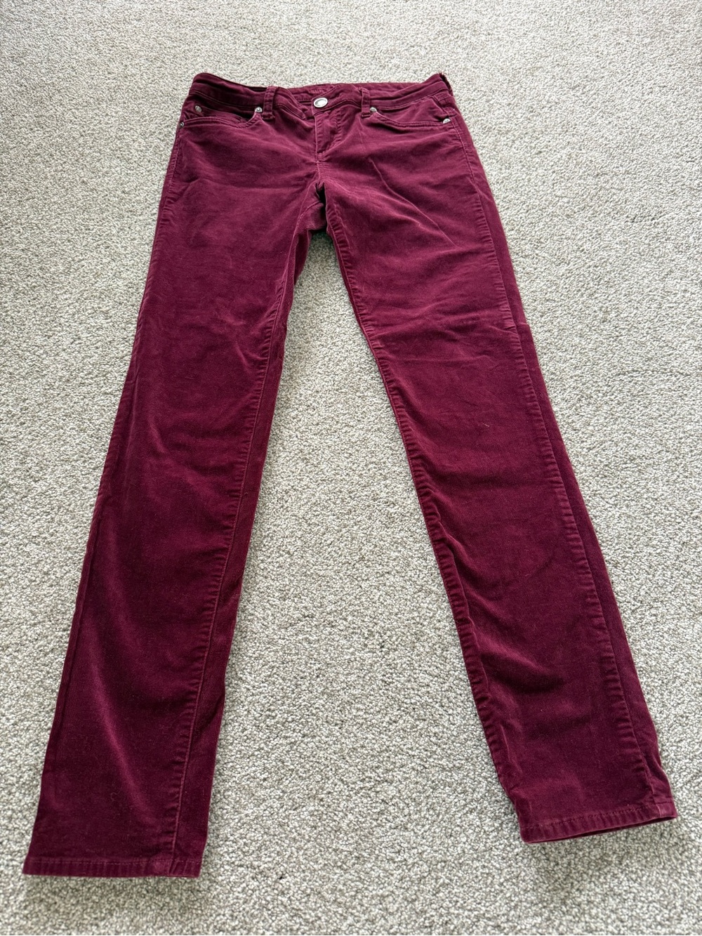Kut from the Kloth Women’s Burgundy Skinny Corduroy Jeans